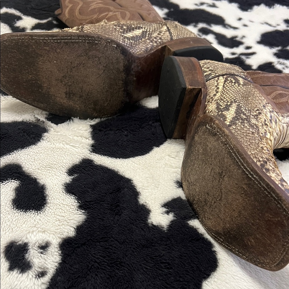 Circle G Brown and Gold Men's Boots - Picture 3 of 7